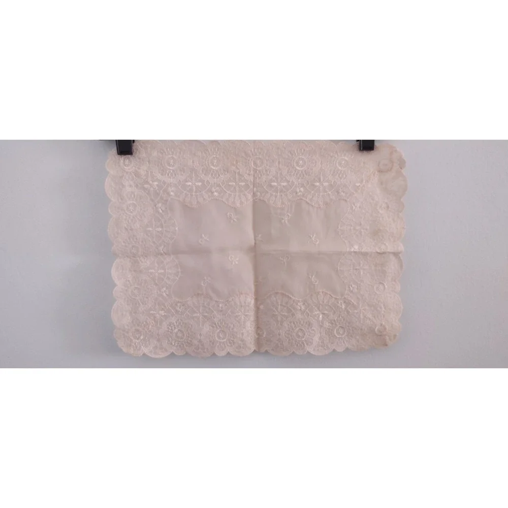 Vintage‎ Embroidered Lace Doily With Scalloped Eyelets 14 & 12 X 10 & 1/2 Cream